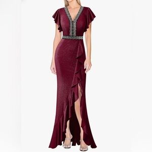 Elegant Burgundy Evening Gown size S <<21>>